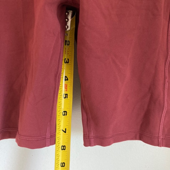 Lululemon Women’s shorts - Picture 4 of 5